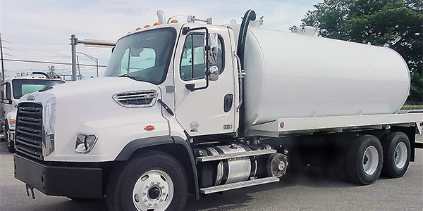 2015 Low Mileage Freightliner w/Big Masport Cobra